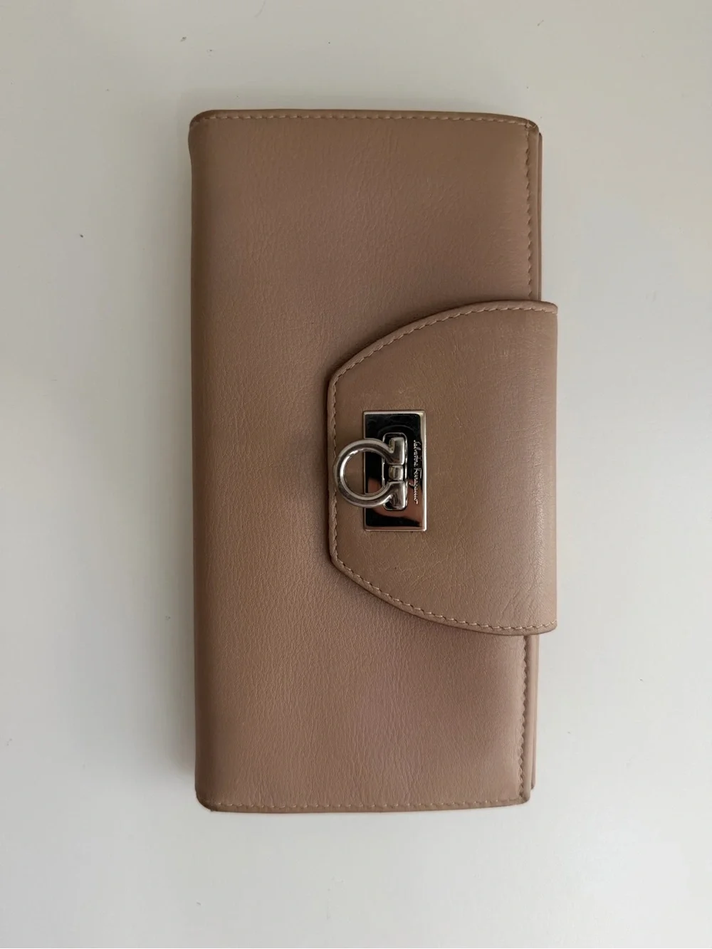 Authentic Salvatore Ferragamo Gancini Continental Leather Wallet